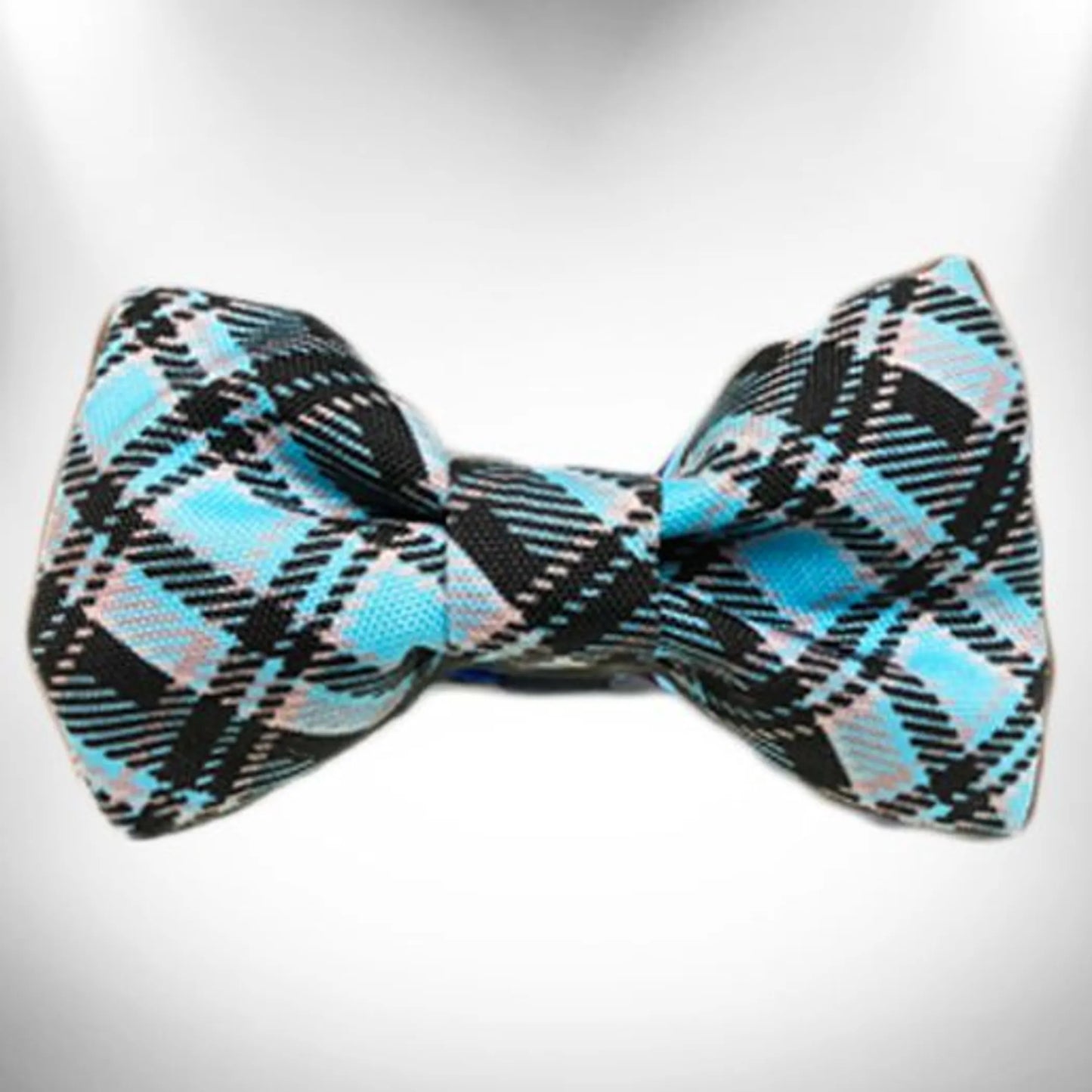 Classic Plaid Dog Collar — Water-Resistant Nylon, Quick-Release, Machine Washable